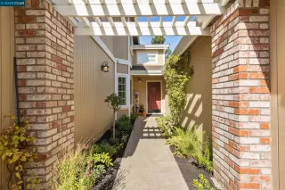 Photo #1: 41042892 Listing 