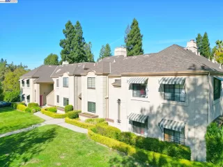 Photo #1: 41042979 Listing 