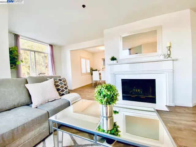 MLS: 41043012 Condo For Sale