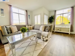 Photo #3: 41043012 Listing