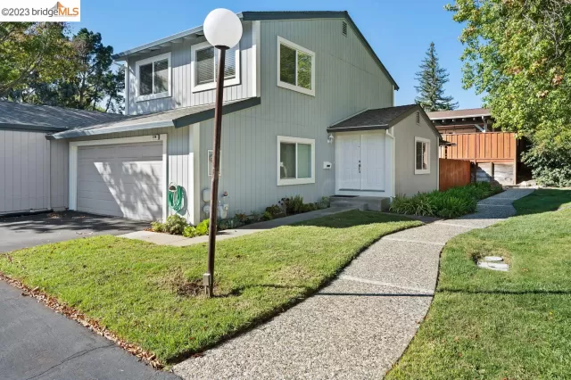 MLS: 41043042 Condo For Sale