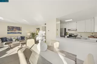 Photo #5: 41043085 Listing 