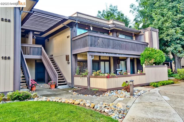 MLS: 41043180 Condo For Sale