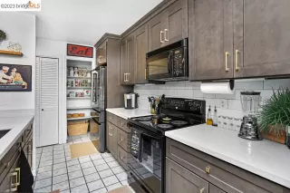 Photo #2: 41043180 Listing 