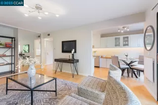 Photo #5: 41043247 Listing