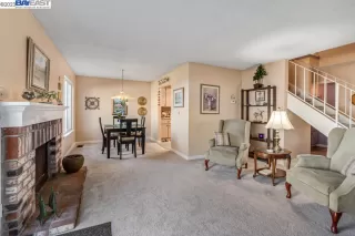 Photo #2: 41043259 Listing