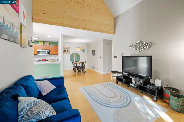 MLS: 41043337 Condo For Sale