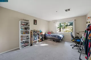 Photo #6: 41043337 Listing