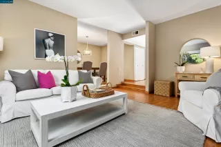 Photo #6: 41043344 Listing