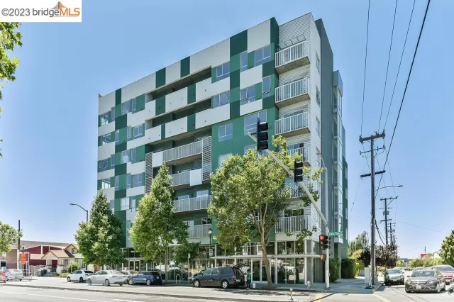 MLS: 41043374 Condo For Sale