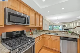 Photo #5: 41043385 Listing 