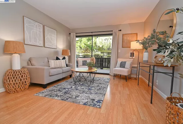 MLS: 41043401 Condo For Sale