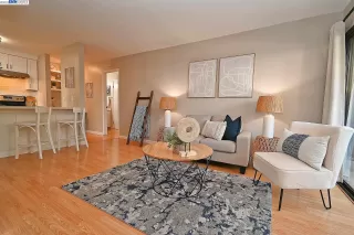 Photo #2: 41043401 Listing