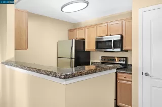 Photo #6: 41043459 Listing