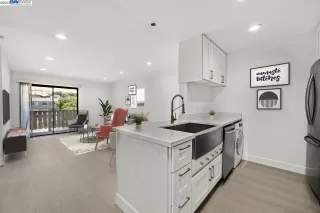 Photo #2: 41043469 Listing