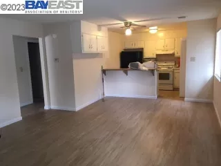 Photo #1: 41043480 Listing