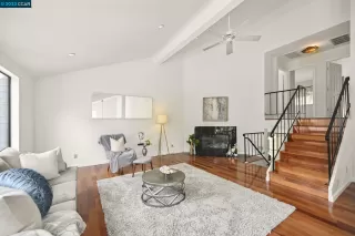 Photo #5: 41043484 Listing