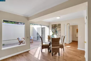 Photo #6: 41043596 Listing