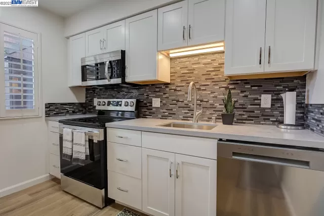 MLS: 41043599 Condo For Sale