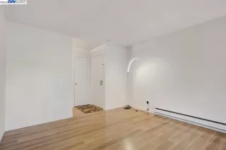 Photo #2: 41043599 Listing 