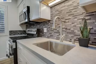 Photo #4: 41043599 Listing 