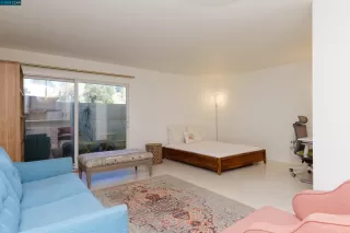 Photo #4: 41043647 Listing