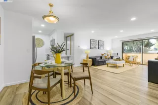 Photo #5: 41043657 Listing