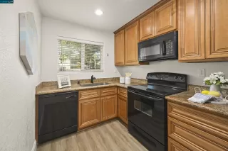 Photo #4: 41043748 Listing