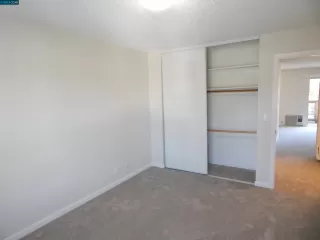 Photo #4: 41043759 Listing