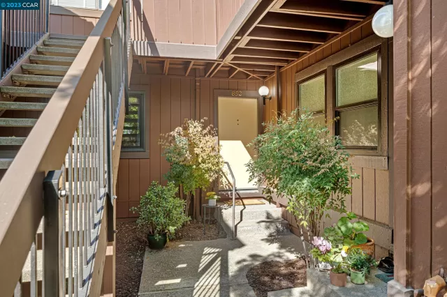 MLS: 41043796 Condo For Sale