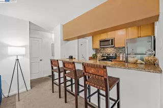 Photo #5: 41043958 Listing