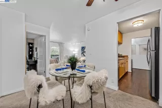 Photo #6: 41043958 Listing