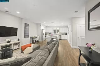 Photo #6: 41043983 Listing