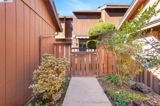 Photo #2: 41044038 Listing