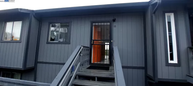 MLS: 41044172 Condo For Sale