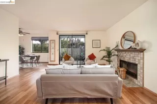 Photo #4: 41044243 Listing