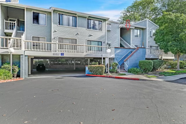 MLS: 41044391 Condo For Sale