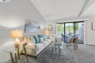 Photo #2: 41044391 Listing