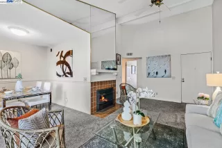 Photo #3: 41044391 Listing