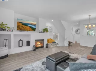 Photo #1: 41044434 Listing