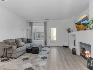 Photo #2: 41044434 Listing