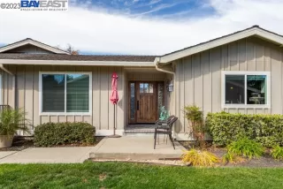 Photo #2: 41044476 Listing