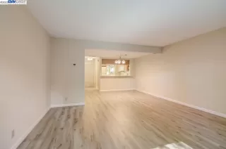 Photo #5: 41044564 Listing