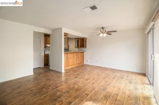 Photo #3: 41044584 Listing