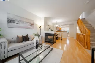 Photo #2: 41044591 Listing