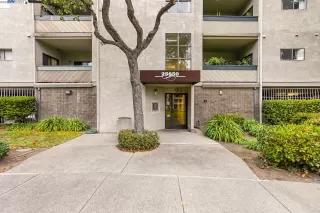 Photo #2: 41044594 Listing