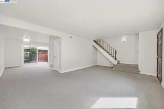 Photo #2: 41044708 Listing