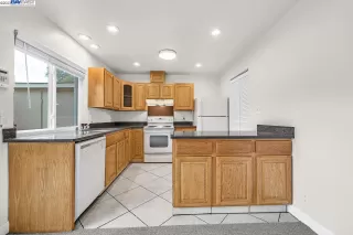 Photo #5: 41044708 Listing