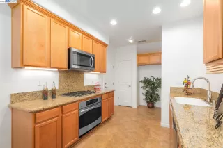 Photo #2: 41044881 Listing