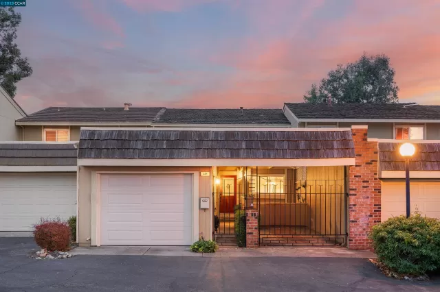 MLS: 41044941 Condo For Sale